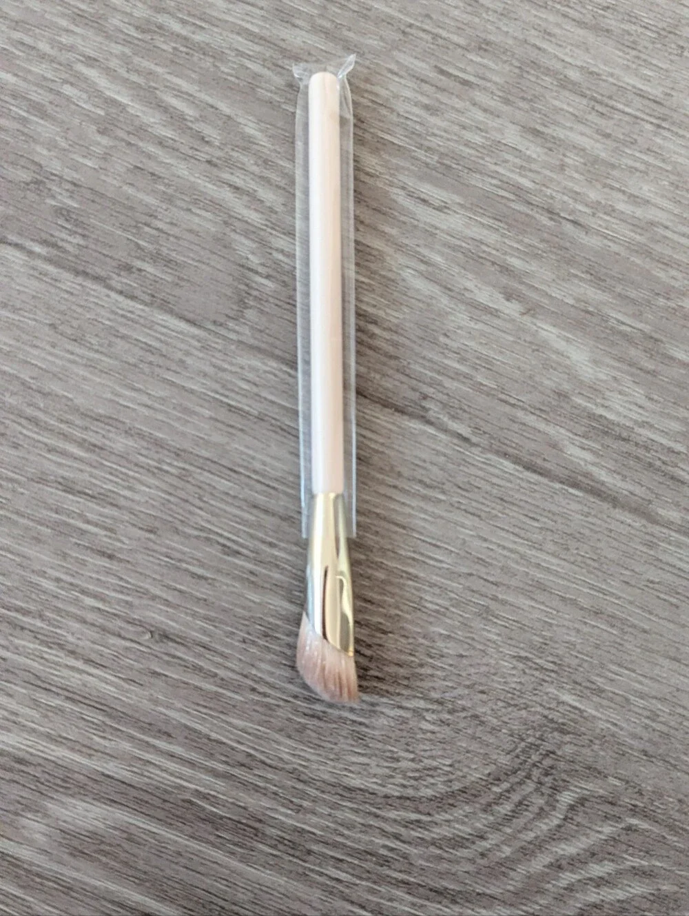 Rare Beauty Liquid Touch Brush NWT!
